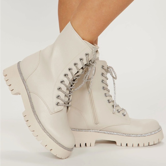 Combat Boots in Light Tan ✨ - Picture 3 of 4